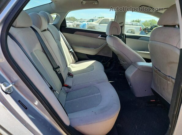5NPE24AF5GH269358 2016 HYUNDAI SONATA Silver Вид задніх сидінь