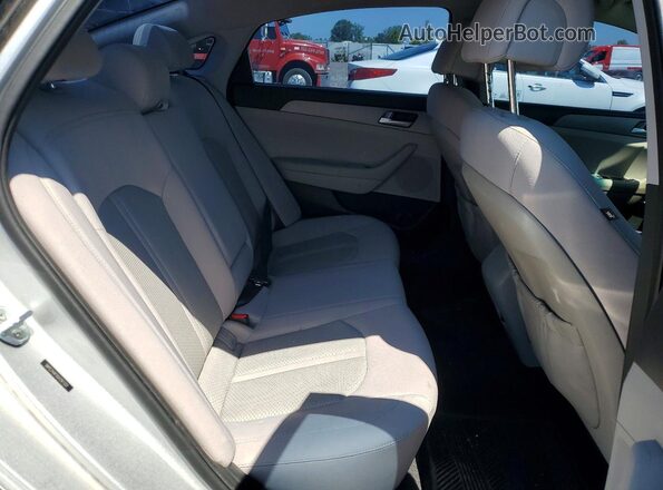 5NPE24AF5GH297337 2016 HYUNDAI SONATA Silver Вид задніх сидінь