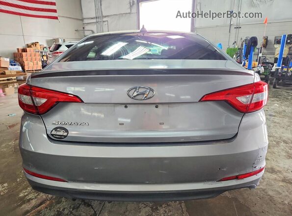 5NPE24AF5HH460733 2017 HYUNDAI SONATA Silver Rear view