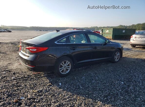 5NPE24AF5HH490024 2017 HYUNDAI SONATA Черный Вид салона спереди
