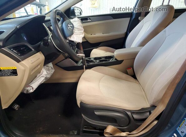 5NPE24AF5HH496051 2017 HYUNDAI SONATA Blue Vista interior delantera