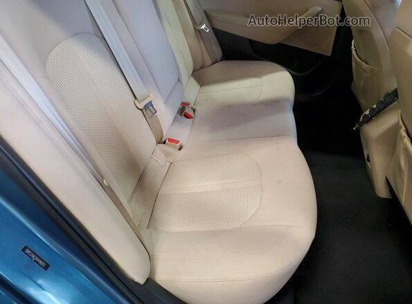 5NPE24AF5HH496051 2017 HYUNDAI SONATA Blue Vista de los asientos traseros