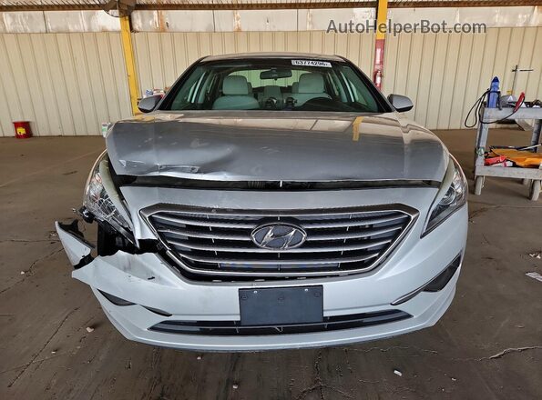 5NPE24AF5HH528366 2017 HYUNDAI SONATA Silver Вид спереду