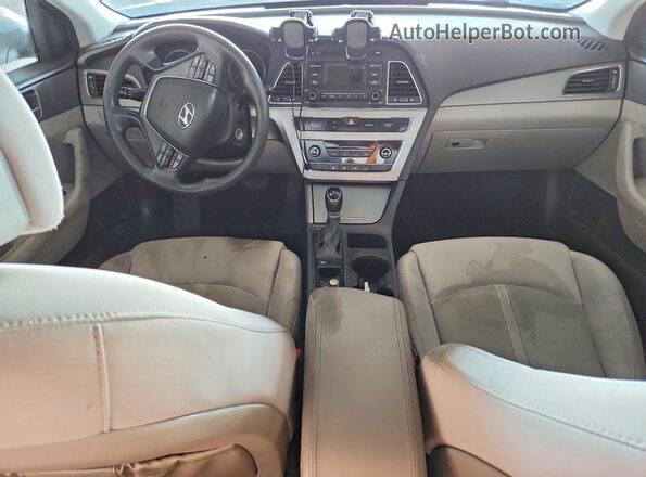 5NPE24AF5HH528366 2017 HYUNDAI SONATA Silver Вид панелі приладів