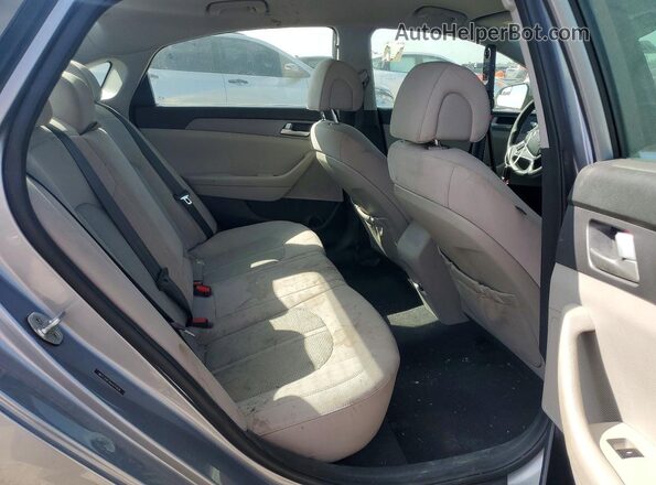 5NPE24AF5HH579026 2017 HYUNDAI SONATA Silver Vista de los asientos traseros