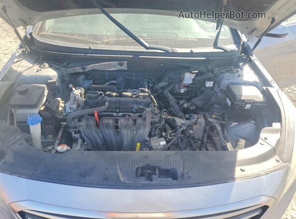 5NPE24AF5HH579026 2017 HYUNDAI SONATA Silver Vista interior trasera