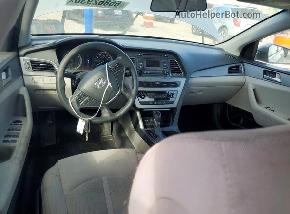 5NPE24AF5HH579026 2017 HYUNDAI SONATA Silver Vista del salpicadero