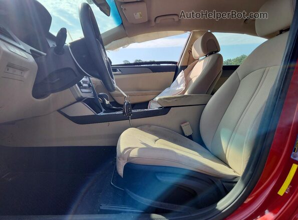 5NPE24AF5HH593749 2017 HYUNDAI SONATA Red Front interior view