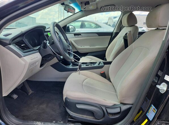 5NPE24AF5JH601984 2018 HYUNDAI SONATA Black Вид салону спереду