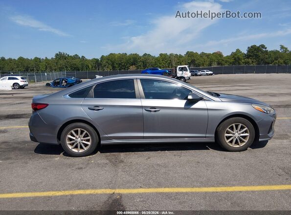 5NPE24AF5JH669475 2018 HYUNDAI SONATA Gray Widok wnętrza z tyłu