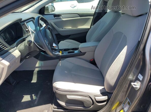 5NPE24AF5KH777533 2019 HYUNDAI SONATA Gray Вид салону спереду