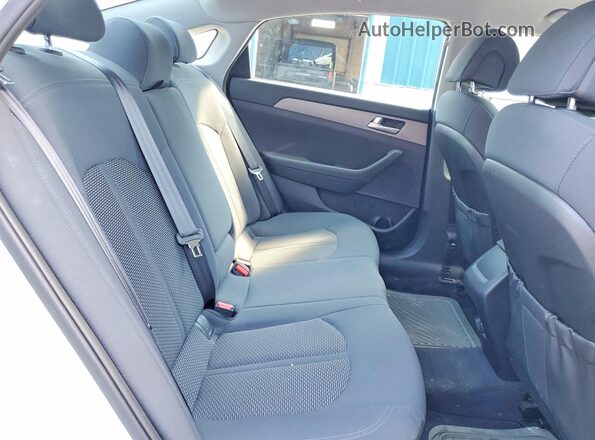 5NPE24AF6GH285262 2016 HYUNDAI SONATA White Widok tylnych siedzeń
