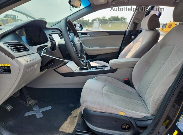 5NPE24AF6GH285665 2016 HYUNDAI SONATA Black Вид салону спереду