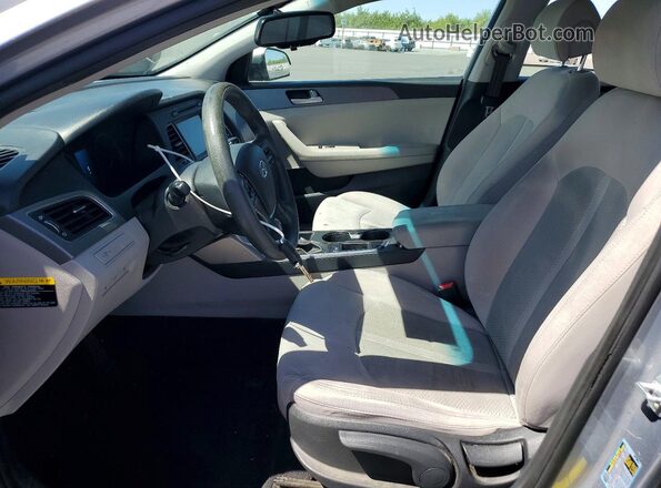 5NPE24AF6GH367041 2016 HYUNDAI SONATA Silver Вид салону спереду