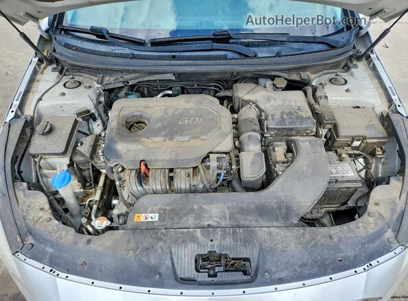 5NPE24AF6HH461678 2017 HYUNDAI SONATA Silver Vista interior trasera