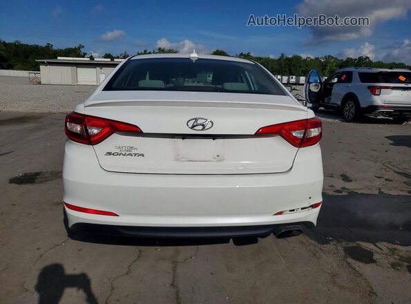 5NPE24AF6HH481011 2017 HYUNDAI SONATA White Widok z tyłu
