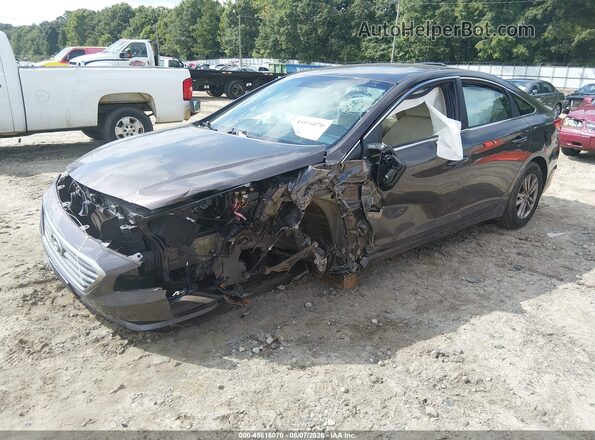 5NPE24AF6HH516470 2017 HYUNDAI SONATA Серый Передняя левая четверть