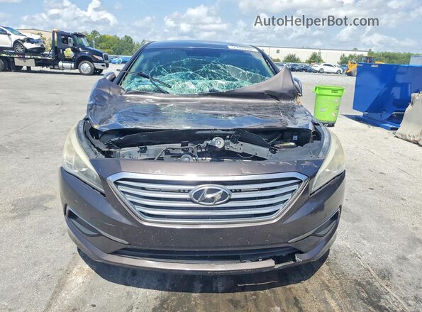 5NPE24AF6HH519563 2017 HYUNDAI SONATA Gray Widok z przodu