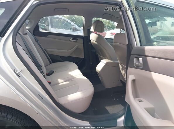 5NPE24AF6HH520356 2017 HYUNDAI SONATA Silver VIN კოდის სტიკერის ხედი