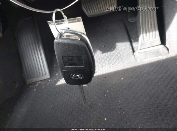 5NPE24AF6HH520356 2017 HYUNDAI SONATA Silver წინა პანელის ხედი
