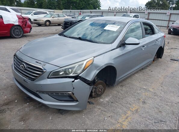 5NPE24AF6HH552272 2017 HYUNDAI SONATA Silver Առջևի ձախ երեք քառորդ տեսարան