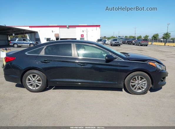 5NPE24AF6HH560310 2017 HYUNDAI SONATA Black Widok wnętrza z tyłu
