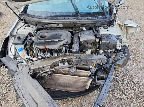 5NPE24AF6JH674474 2018 HYUNDAI SONATA Silver Սալոնի հետևի տեսք