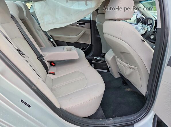 5NPE24AF6JH674474 2018 HYUNDAI SONATA Silver Հետևի նստատեղերի տեսք