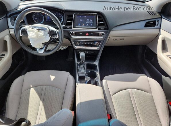 5NPE24AF6KH798102 2019 HYUNDAI SONATA Silver Vista del salpicadero