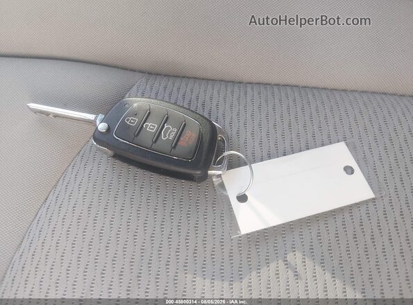5NPE24AF7GH284895 2016 HYUNDAI SONATA Серебряный Вид панели приборов