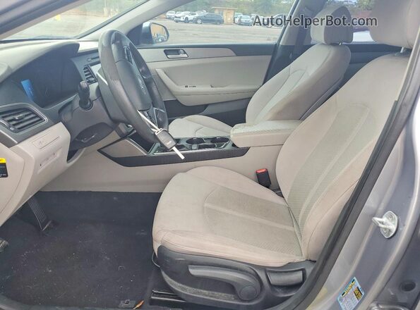 5NPE24AF7GH296710 2016 HYUNDAI SONATA Серый Вид салона спереди