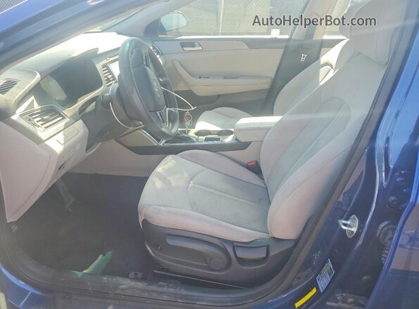 5NPE24AF7GH300917 2016 HYUNDAI SONATA Синий Вид салона спереди