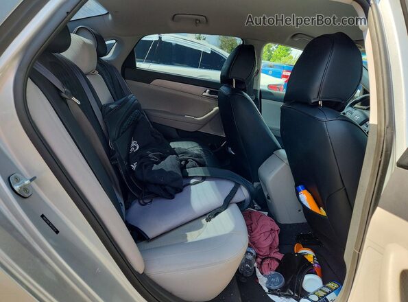 5NPE24AF7GH333934 2016 HYUNDAI SONATA Silver Rear seats view
