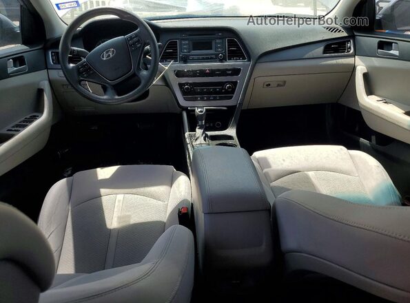 5NPE24AF7HH445392 2017 HYUNDAI SONATA Silver Առջևի վահանակի տեսք