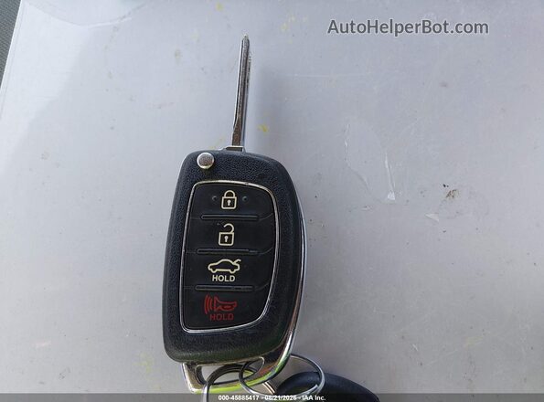 5NPE24AF7HH461690 2017 HYUNDAI SONATA Silver Вид панелі приладів