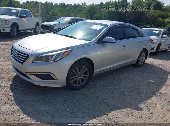 5NPE24AF7HH462161 2017 HYUNDAI SONATA Silver წინა მარცხენა ხედი სამი მეოთხედიდან