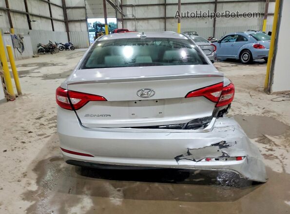 5NPE24AF7HH462967 2017 HYUNDAI SONATA Silver Vista trasera