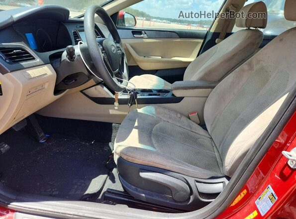5NPE24AF7HH463696 2017 HYUNDAI SONATA Red წინა სალონის ხედი