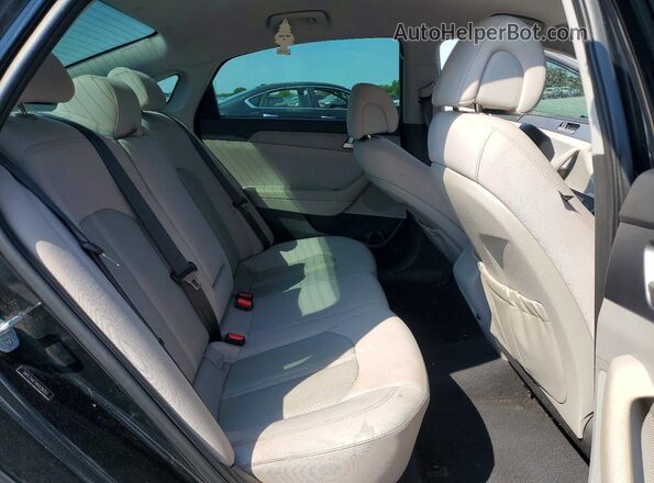 5NPE24AF7HH539353 2017 HYUNDAI SONATA Black Rear seats view