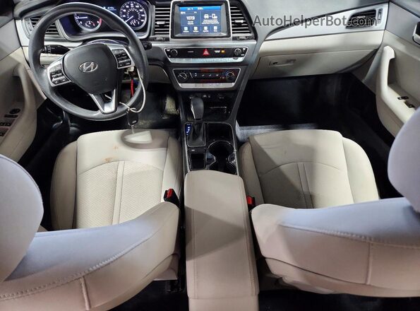 5NPE24AF7KH767697 2019 HYUNDAI SONATA Silver წინა პანელის ხედი