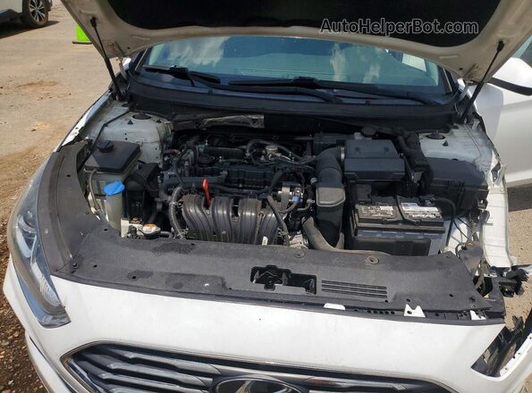 5NPE24AF7KH769143 2019 HYUNDAI SONATA White Rear interior view