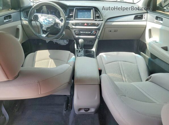 5NPE24AF7KH792860 2019 HYUNDAI SONATA Серый Вид панели приборов