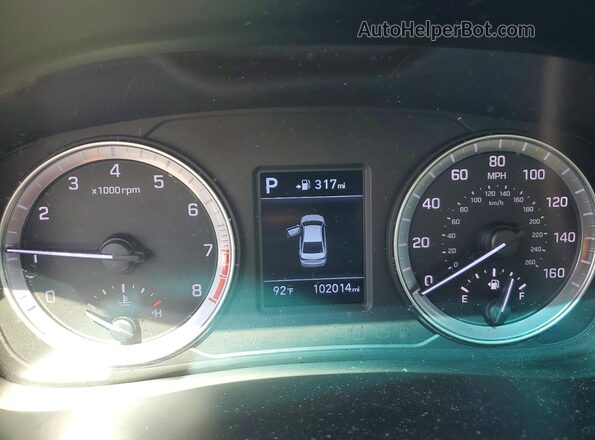 5NPE24AF7KH808085 2019 HYUNDAI SONATA White Սարքավորումների վահանակի տեսք