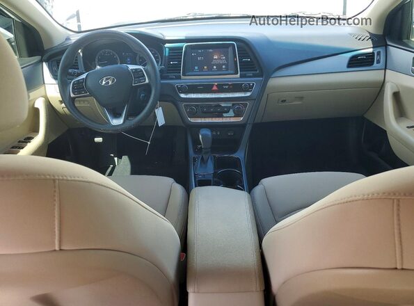 5NPE24AF7KH808085 2019 HYUNDAI SONATA White Առջևի վահանակի տեսք