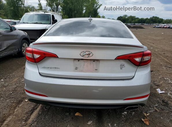 5NPE24AF8GH304135 2016 HYUNDAI SONATA Silver Вид задньої частини салону