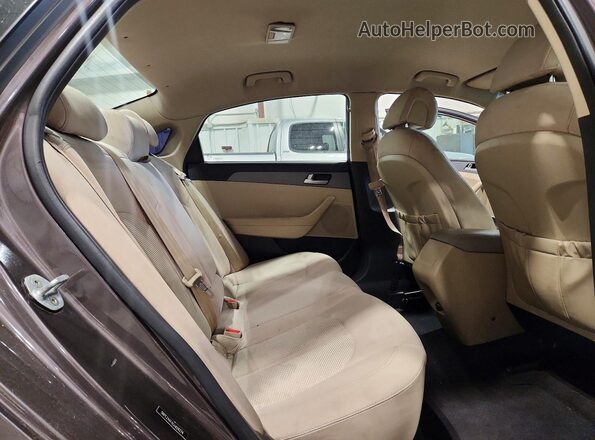 5NPE24AF8GH424274 2016 HYUNDAI SONATA Коричневый Вид задних сидений