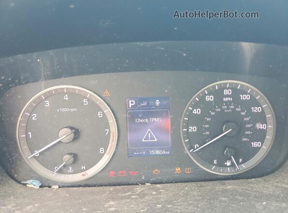 5NPE24AF8HH439617 2017 HYUNDAI SONATA Red Instrument cluster view
