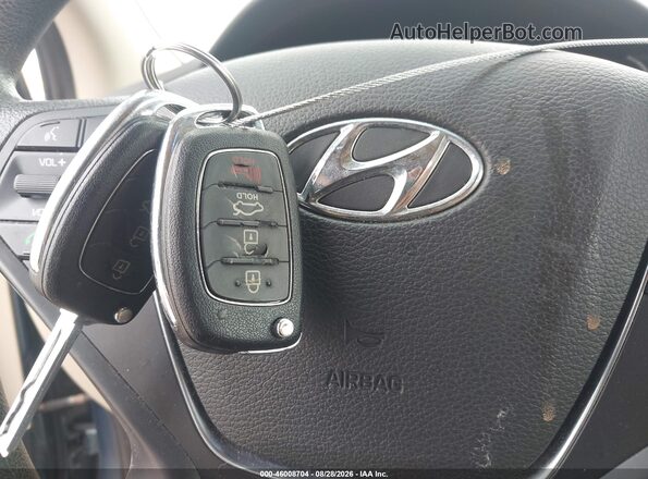 5NPE24AF8HH476912 2017 HYUNDAI SONATA Blue Առջևի վահանակի տեսք