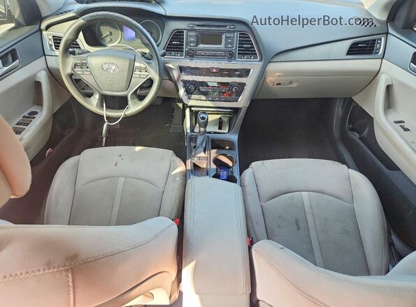 5NPE24AF8HH531746 2017 HYUNDAI SONATA Blue Вид панелі приладів