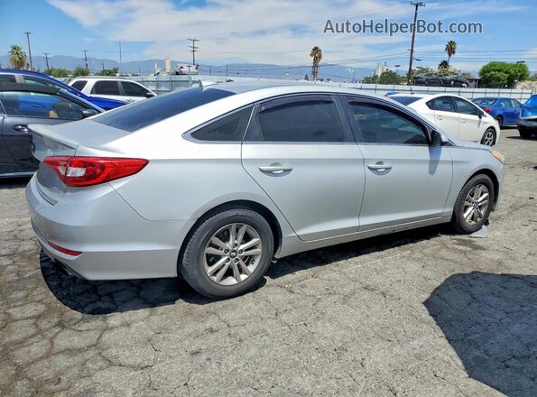 5NPE24AF8HH542133 2017 HYUNDAI SONATA Silver Trasero derecho